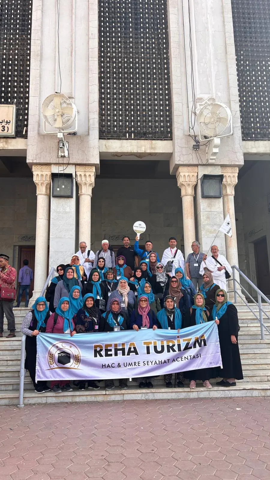 Reha Turizm kafilesi, hac/umre yolculuğunda kutsal topraklarda